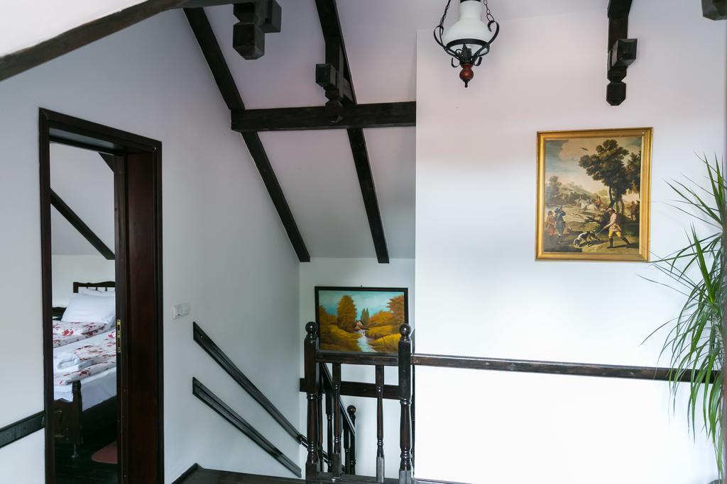 ホテルCasa Cu Cerdac シギショアラ エクステリア 写真
