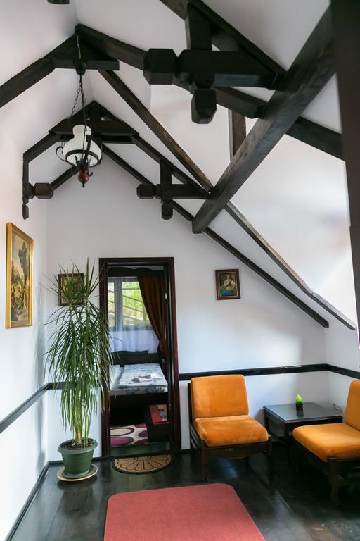 ホテルCasa Cu Cerdac シギショアラ エクステリア 写真